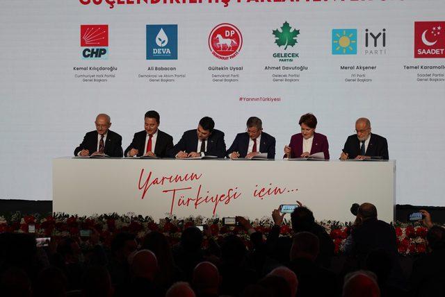 6 MUHALEFET PARTİSİ LİDERLERİ İMZAYI ATTI